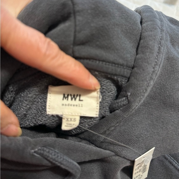 New - Madewell Terry Relaxed Raglan-Sleeve Sweatshirt. - Picture 10 of 10